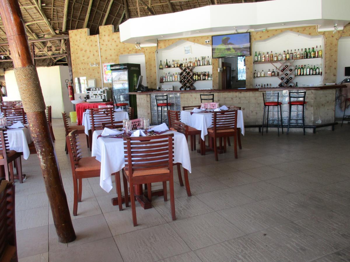 Giraffe Ocean View Hotel Daressalam Exterior foto