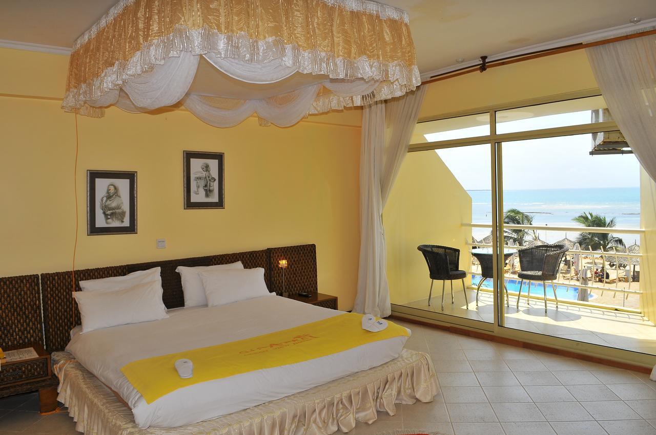 Giraffe Ocean View Hotel Daressalam Exterior foto
