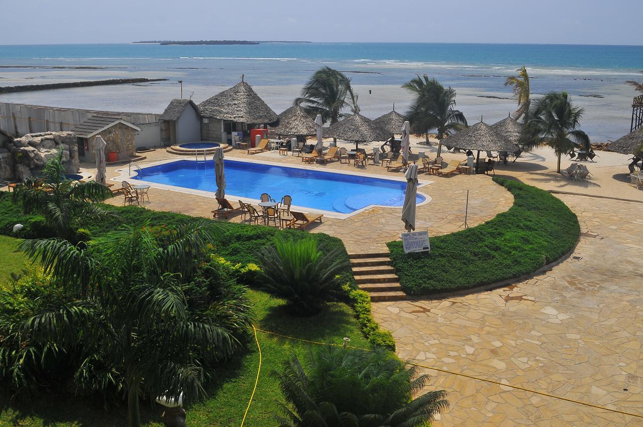 Giraffe Ocean View Hotel Daressalam Exterior foto